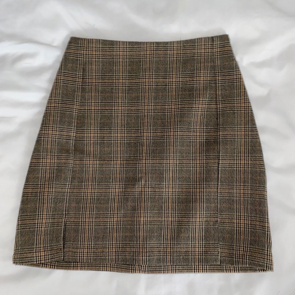 brandy melville plaid skirt